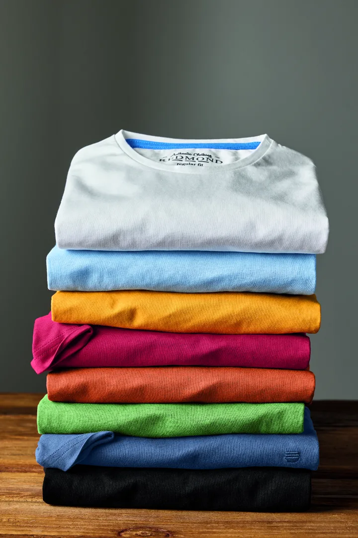 FASHION SQUAD Αποκλειστικός Αντιπρόσωπος Ελλάδας, Κύπρου REDMOND