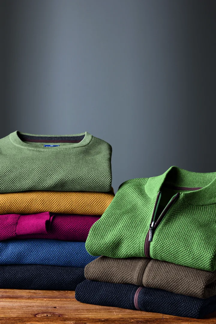 FASHION SQUAD Αποκλειστικός Αντιπρόσωπος Ελλάδας, Κύπρου REDMOND